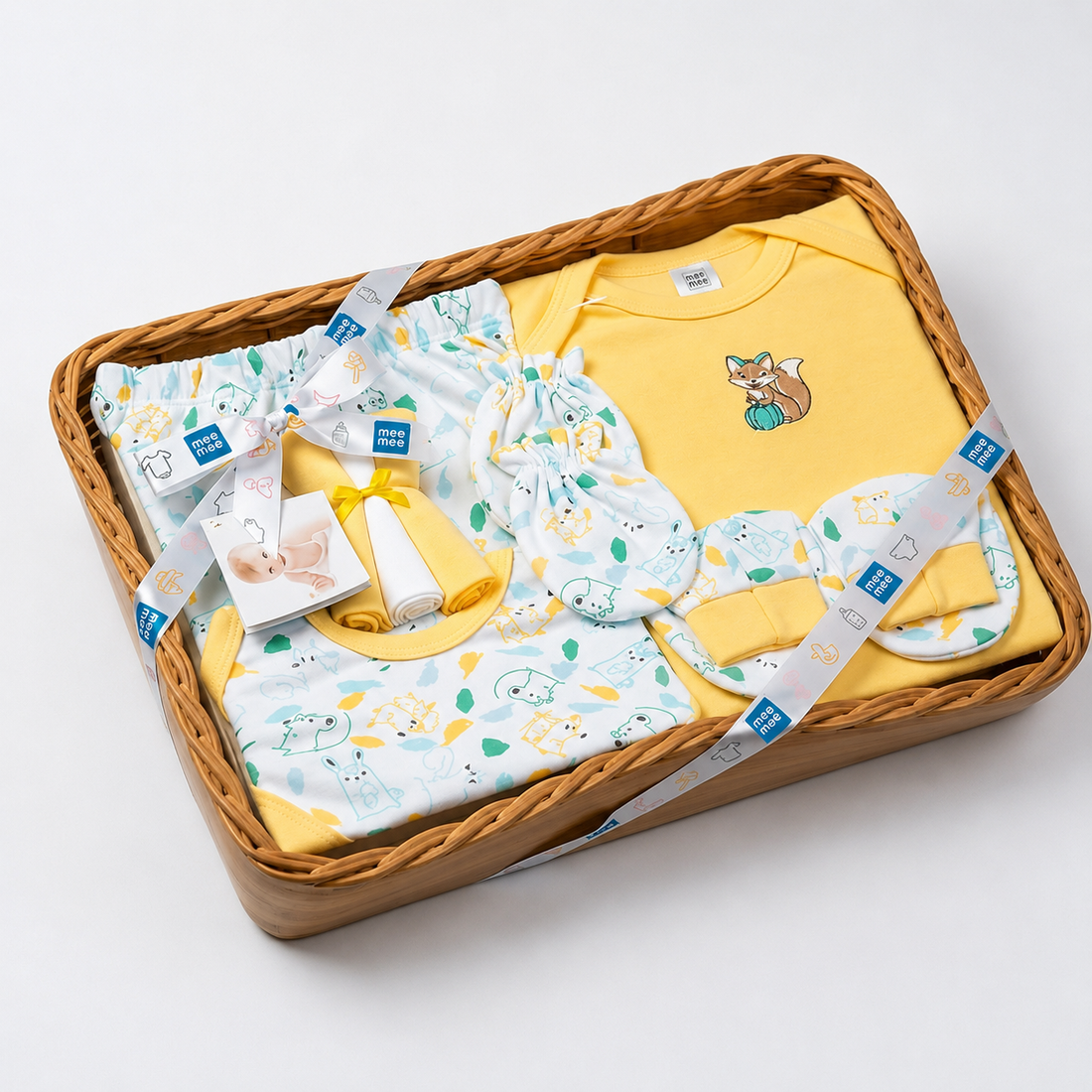 Mee Mee New Born Basket Baby Gift Set | Soft Cotton Clothing Essentials for Infants/Baby Girls, Boys | Baby Shower Clothing Hamper | 8 Pieces